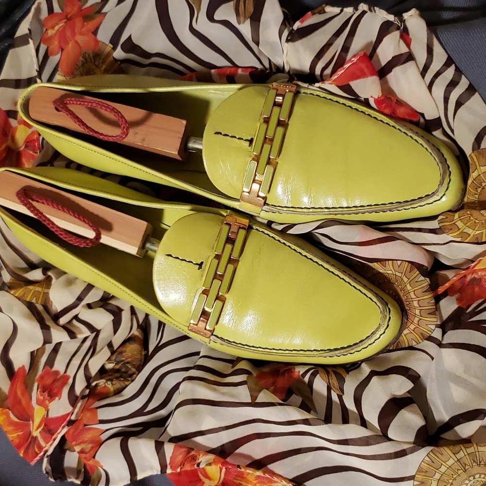 - Prada Loafers Size 39.5 Vintage
